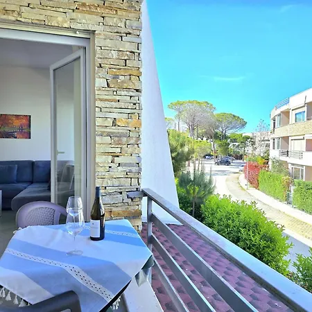 Stylish Retreat Near Cafes & Markets * Plazhi San Pietro