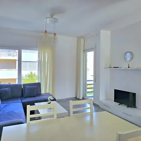 Apartment Stylish Retreat Near Cafes & Markets *